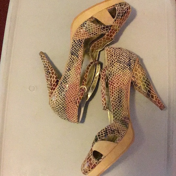 COLIN STUART high heel sz 8 B multiple colors - Picture 3 of 7